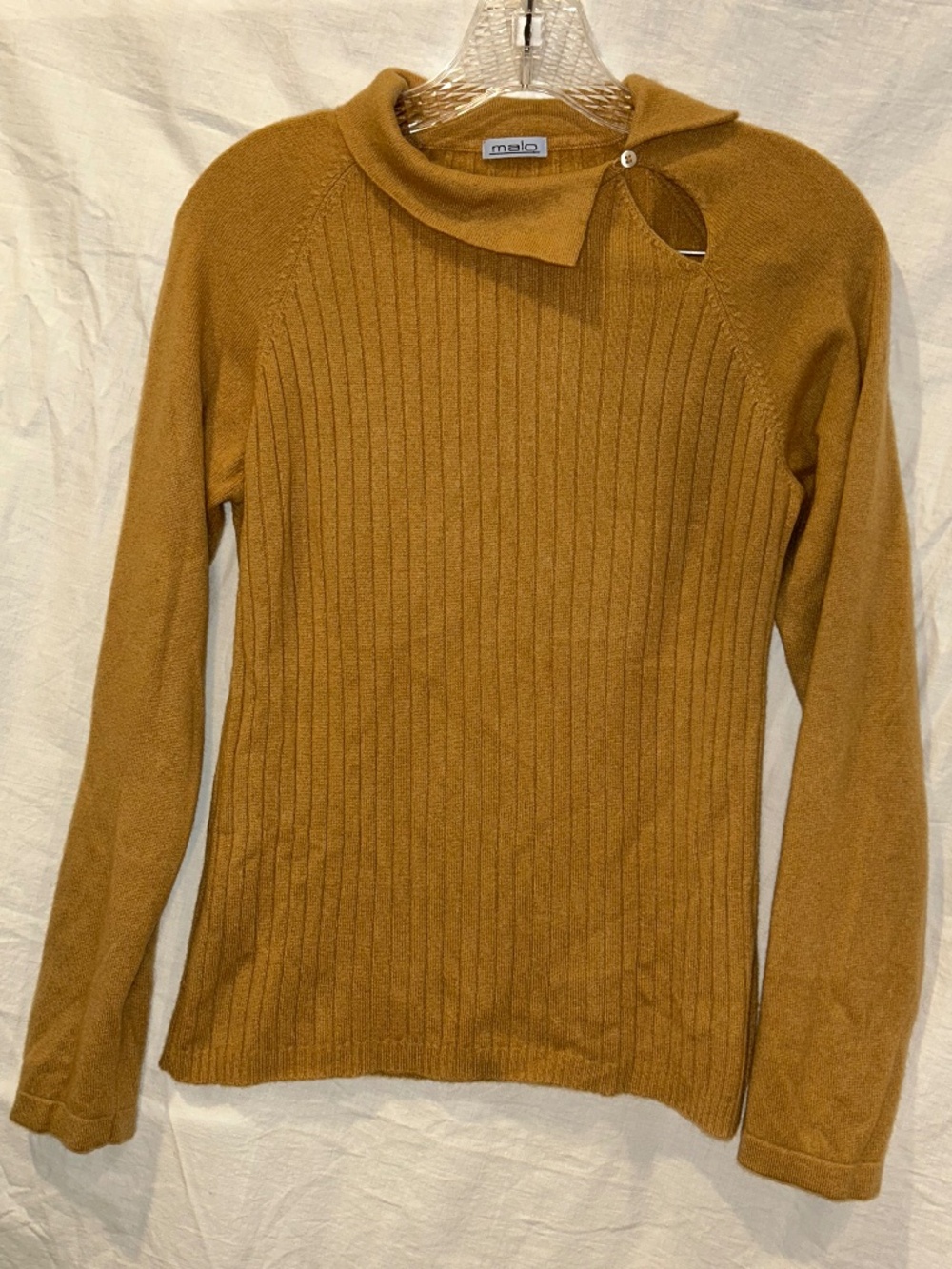 Malo camel 100% cashmere lovely collar sweater M